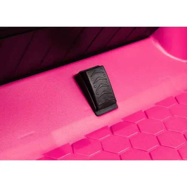 Porsche Taycan Turbo S Rožinis 24