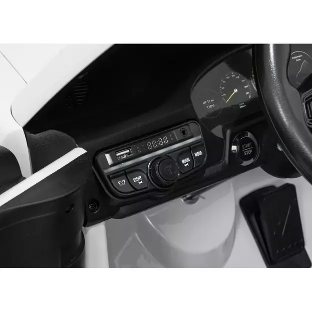 Porsche 911 GT3  Baltas 15