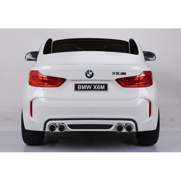 BMW X6 M dvivietis,baltas