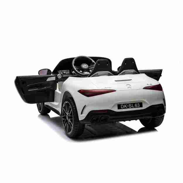 MERCEDES BENZ AMG SL63 baltas